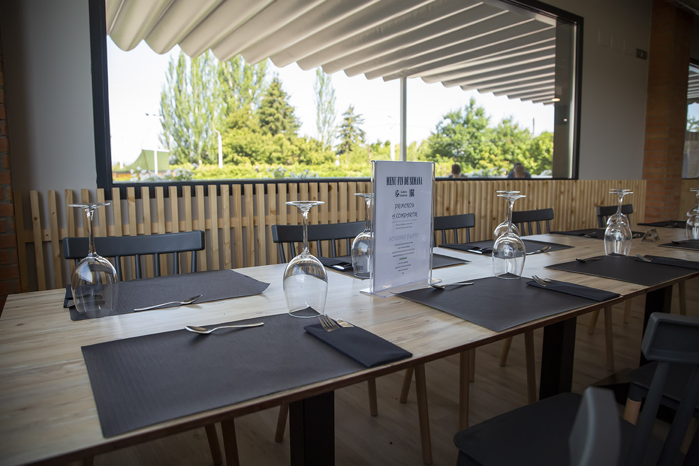 En este momento estás viendo Menú fin de semana, Hostal Restaurante Cuatro Caminos en Cubillos del Sil